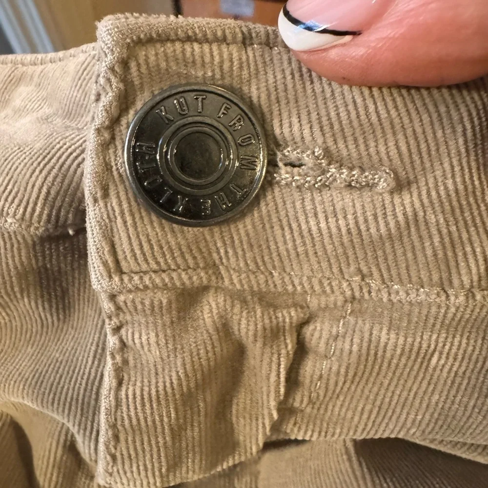 Kut from the kloth Women's tan Diana skinny corduroy Jeans